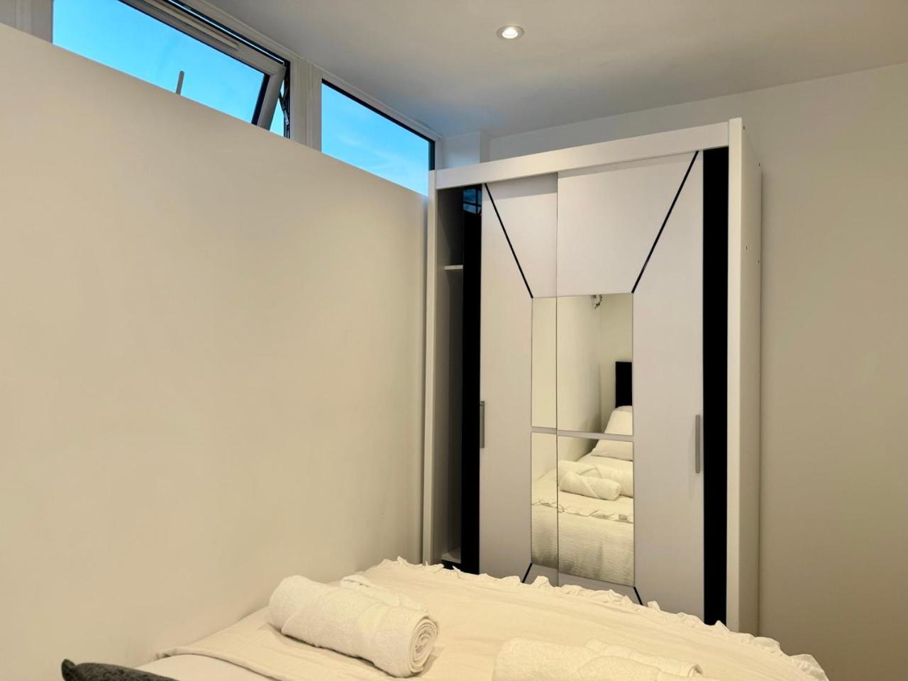 Luxury 2 Bedroom Apartment In Central Croydon With Free Parking Esterno foto