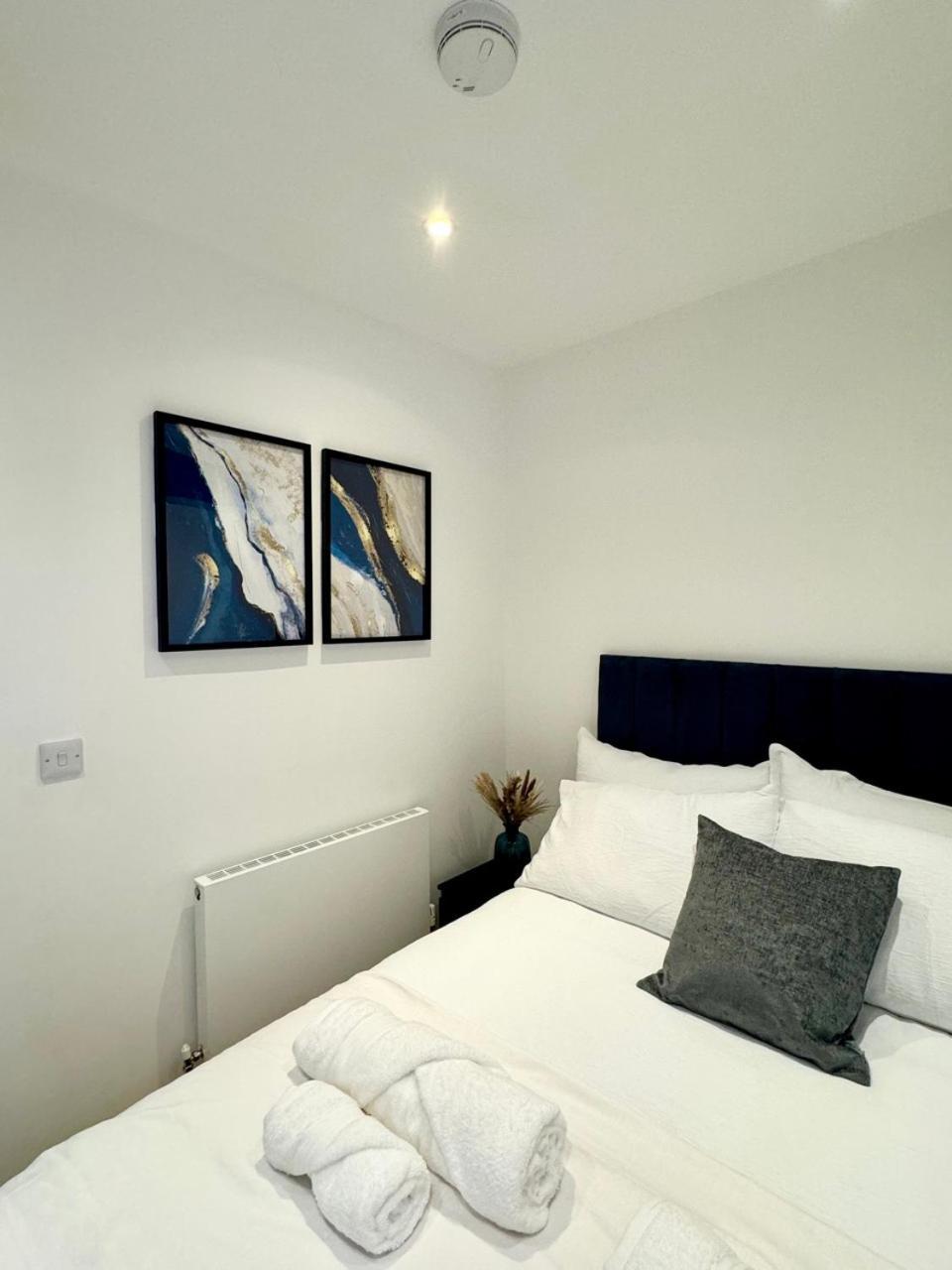 Luxury 2 Bedroom Apartment In Central Croydon With Free Parking Esterno foto