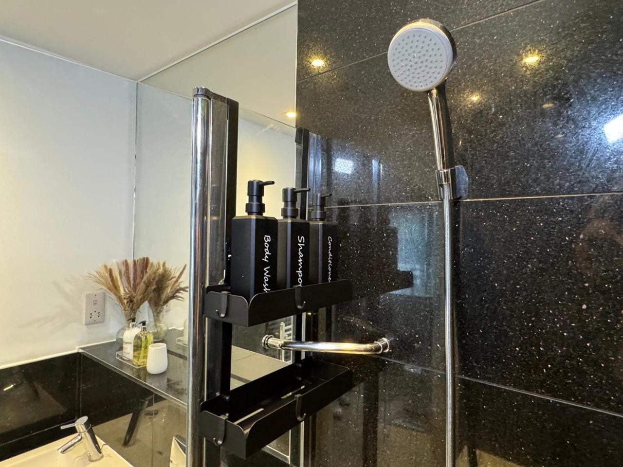 Luxury 2 Bedroom Apartment In Central Croydon With Free Parking Esterno foto