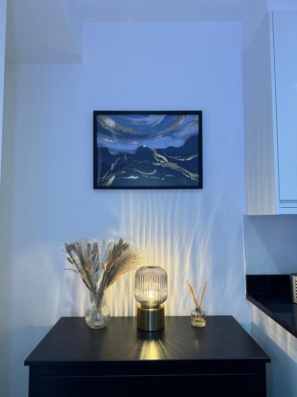 Luxury 2 Bedroom Apartment In Central Croydon With Free Parking Esterno foto