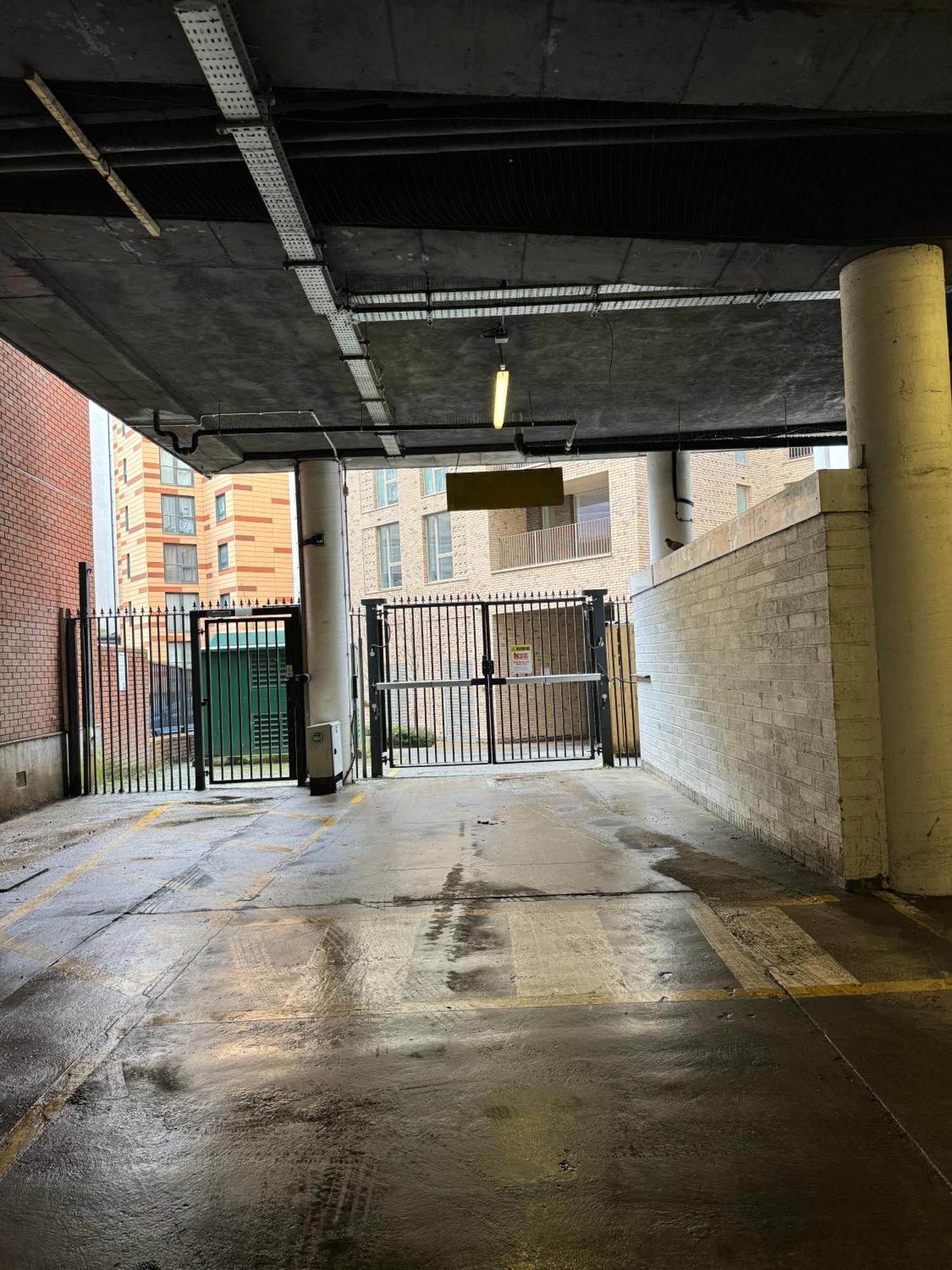 Luxury 2 Bedroom Apartment In Central Croydon With Free Parking Esterno foto